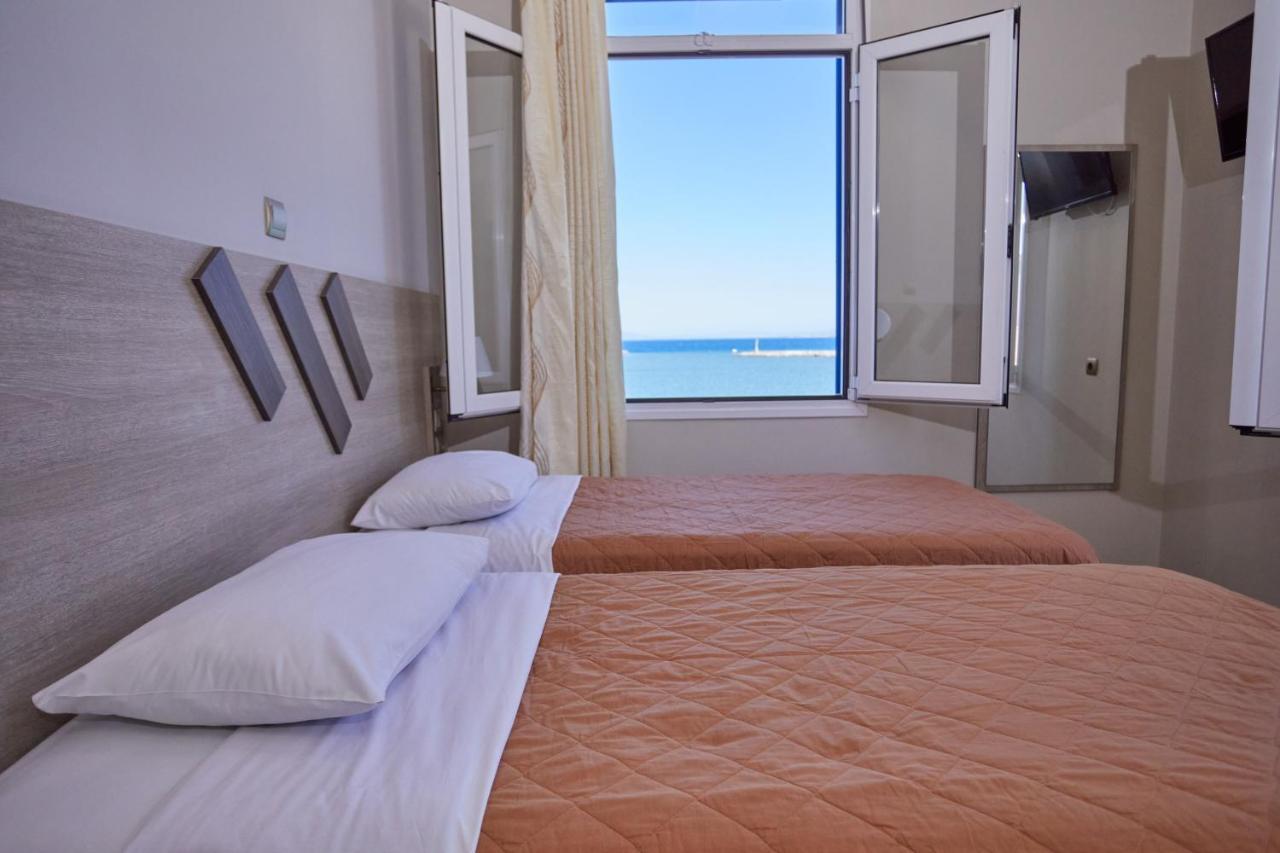 Amalia City Rooms Chios Town Exterior photo