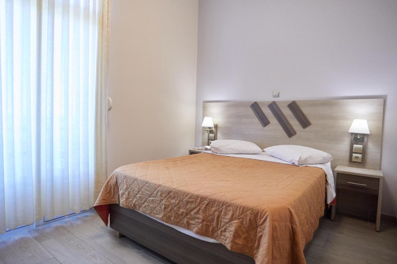 Amalia City Rooms Chios Town Exterior photo