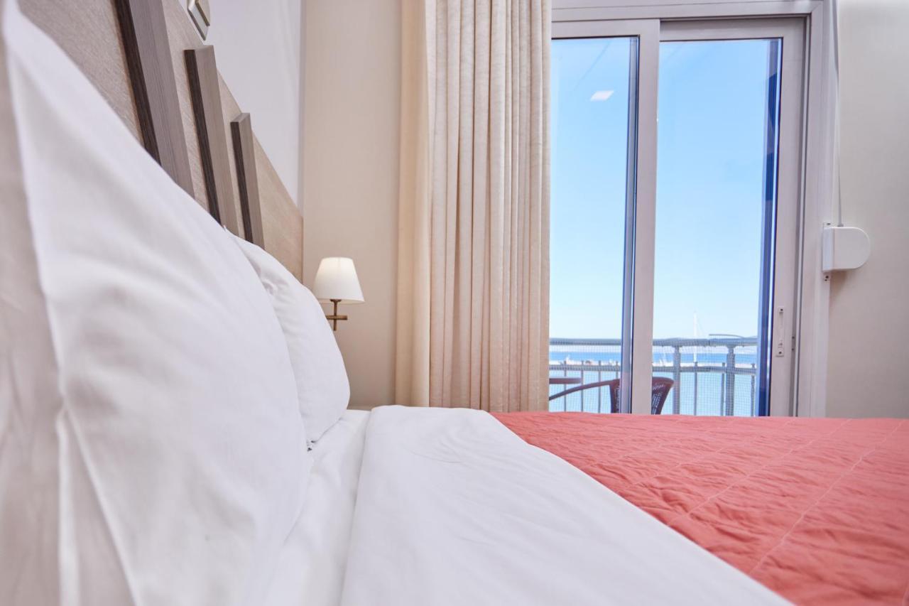 Amalia City Rooms Chios Town Exterior photo