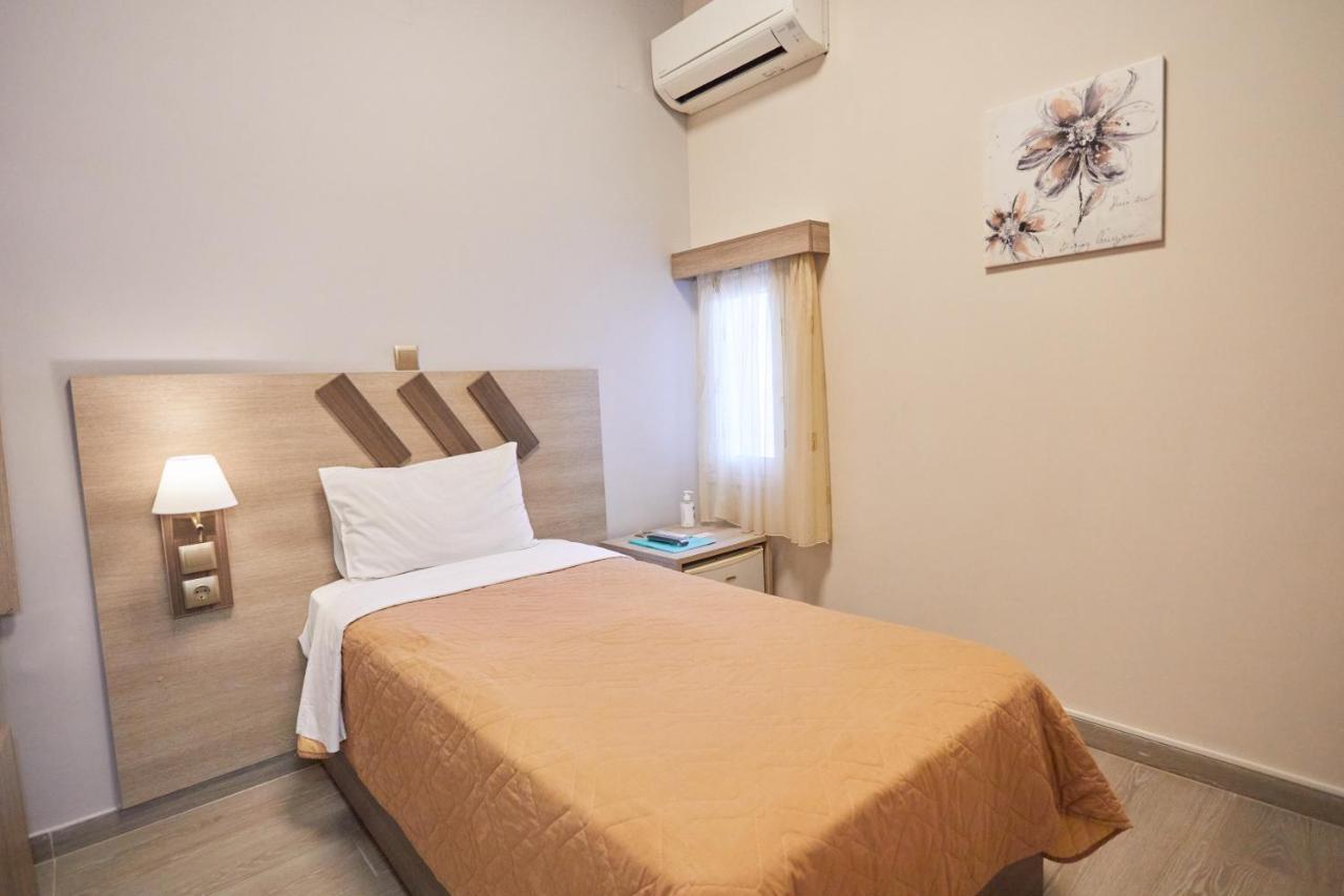 Amalia City Rooms Chios Town Exterior photo