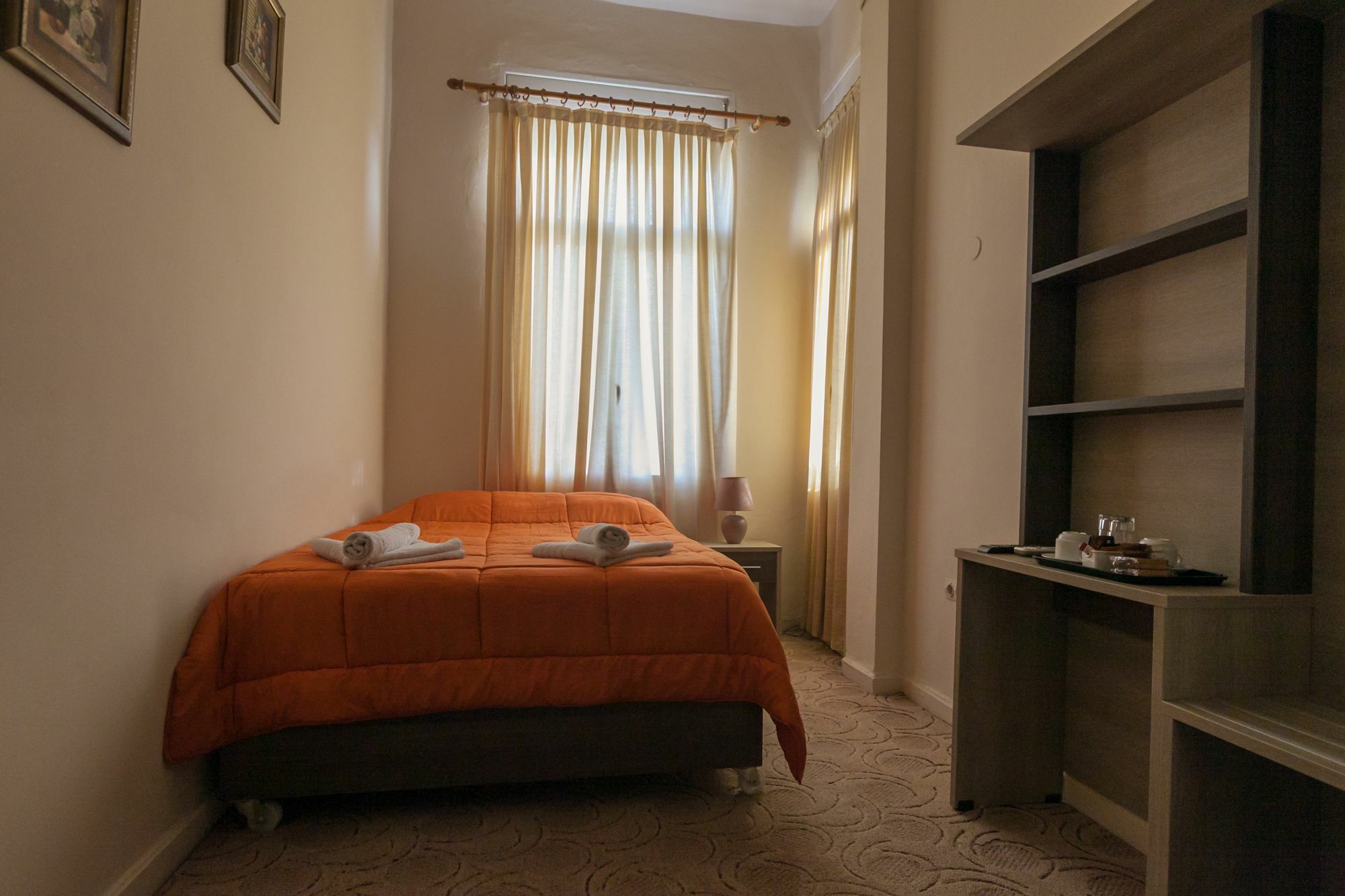 Amalia City Rooms Chios Town Exterior photo