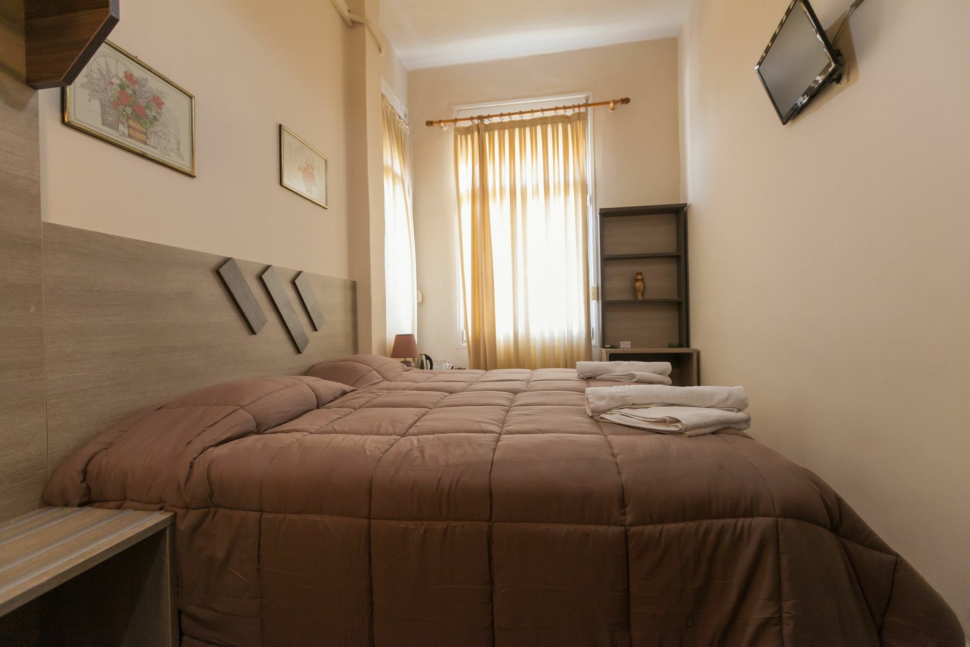 Amalia City Rooms Chios Town Exterior photo