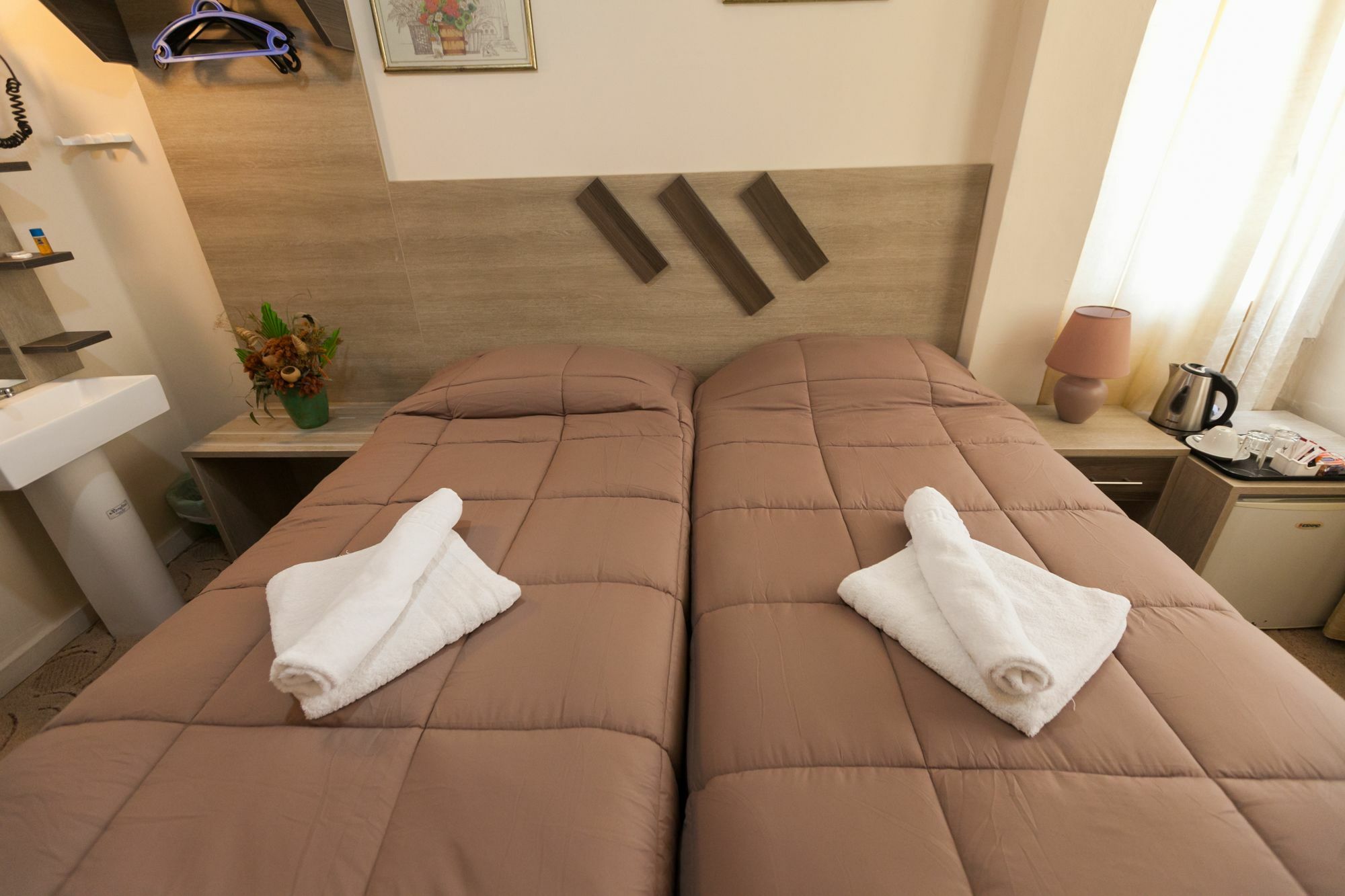 Amalia City Rooms Chios Town Exterior photo