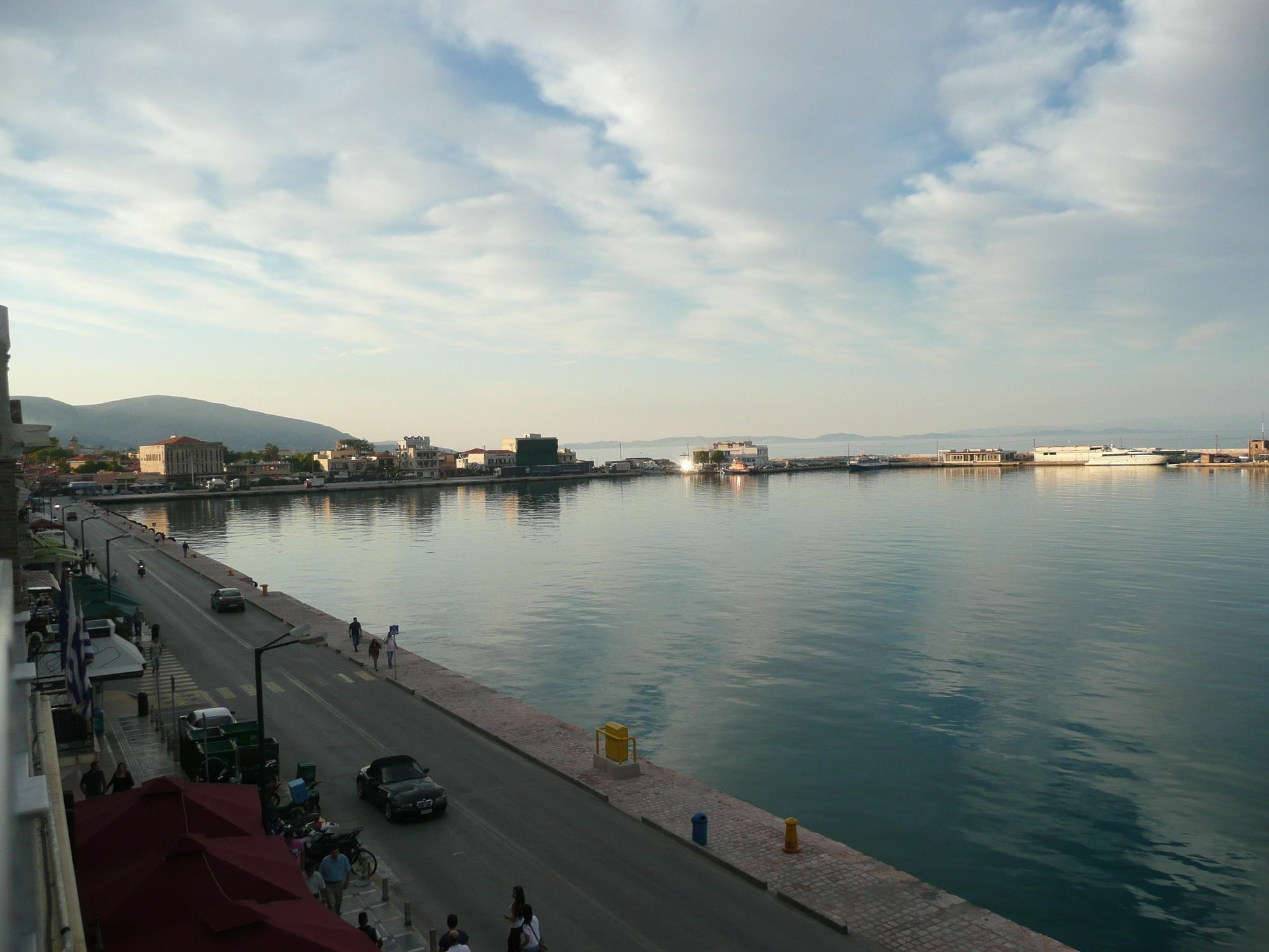Amalia City Rooms Chios Town Exterior photo